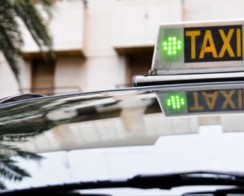 Las empresas turísticas muestran su preocupación por la falta de un servicio eficiente de taxis en las próximas navidades
